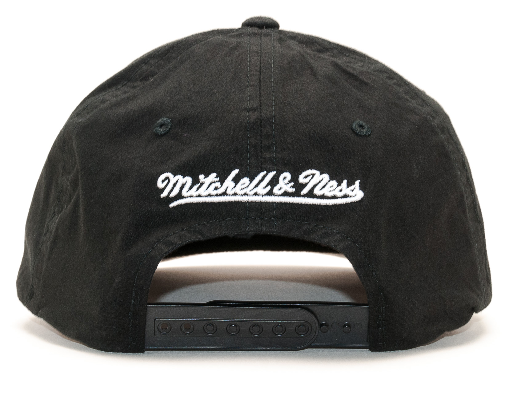 Kšiltovka Mitchell & Ness NBA Team Arch Pinch Panel 110 Chicago Bulls Black Snapback