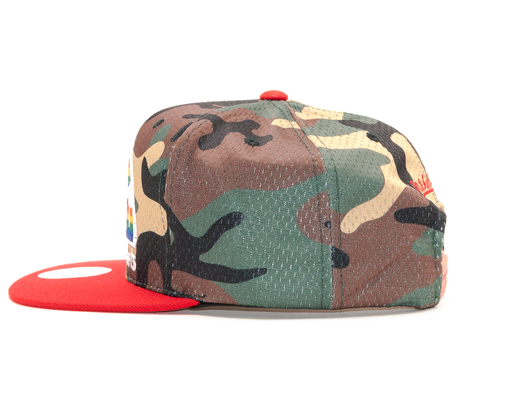 Kšiltovka Mitchell & Ness Denver Nuggets Woodland "COVER" Camo/Red Snapback