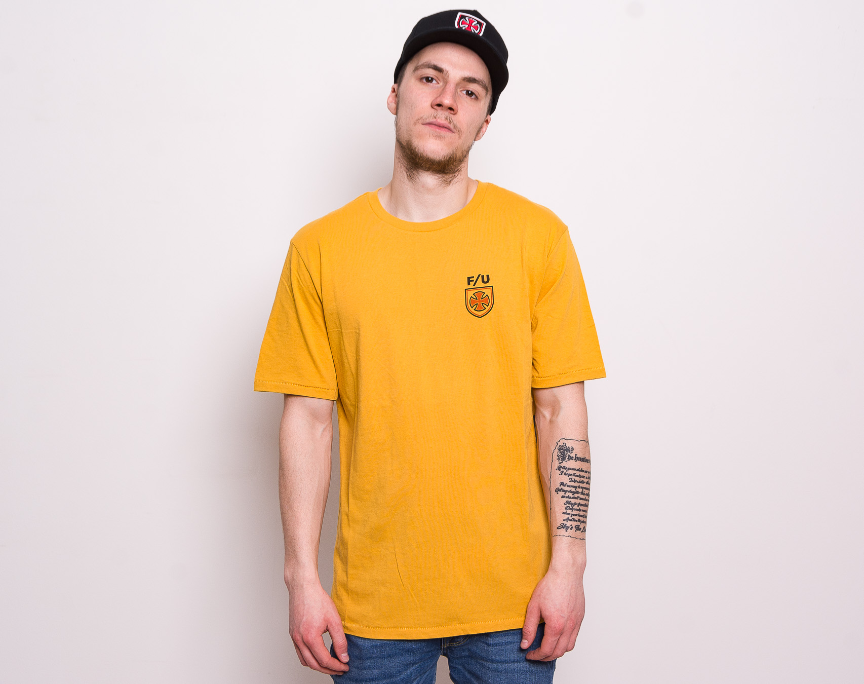 Triko BRIXTON Brixton x Independent Hedge Print Yellow 06986