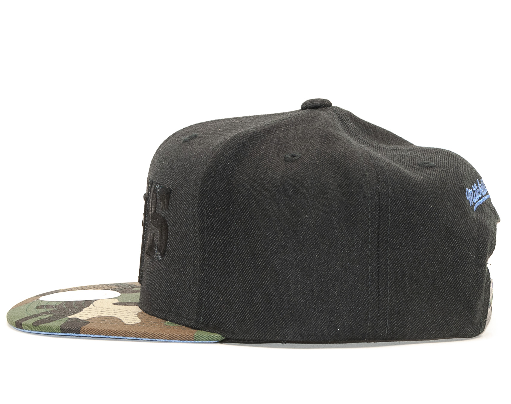 Kšiltovka Mitchell & Ness Cleveland Cavaliers 403 Blind Camo Snapback