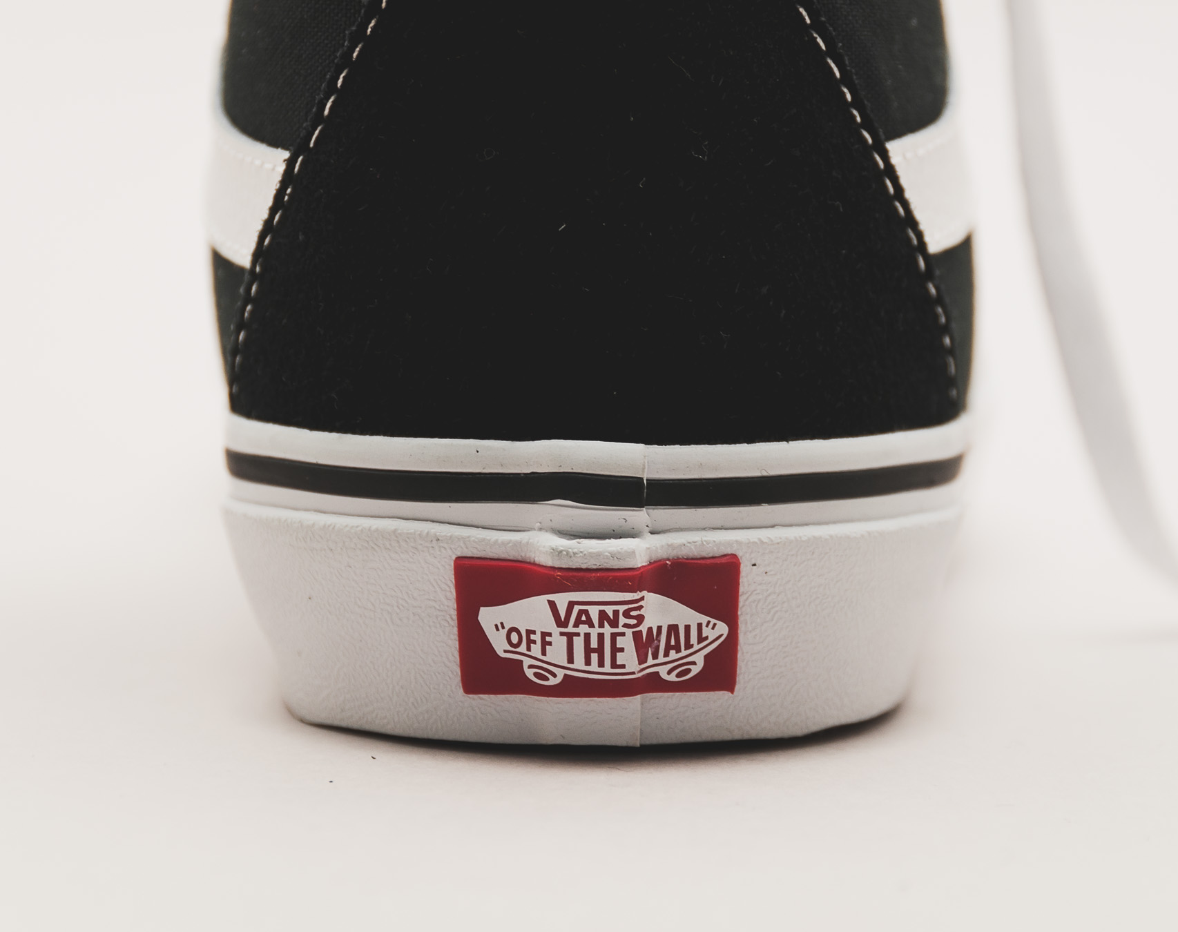 Boty VANS SK8-Hi Black/Black/White VD5IB8C
